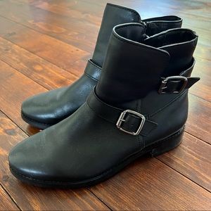 Womens 27 Edit black leather Kaiser Boot size 8 wide